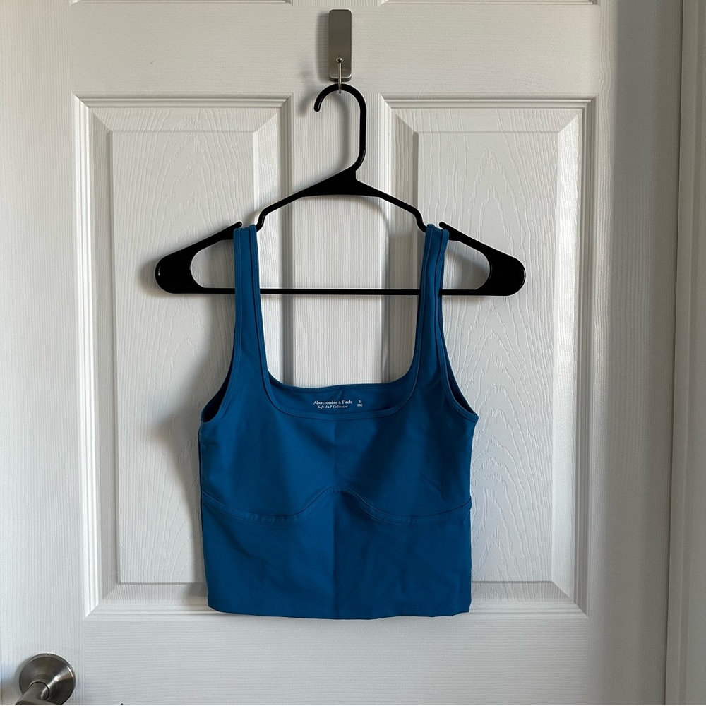 Cropped tank